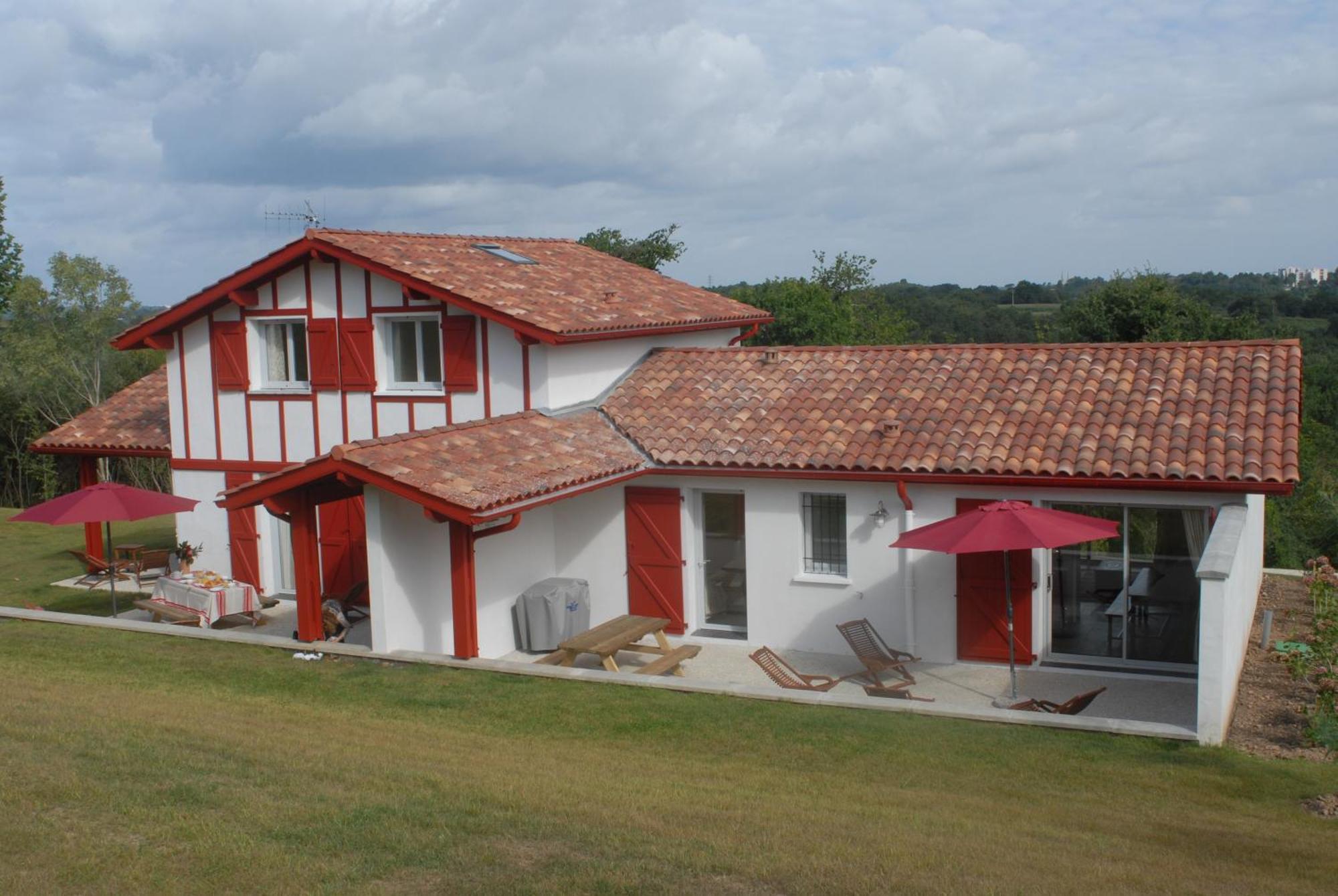 Les Villas D'Harri-Xuria Saint-Pierre-d'Irube Exterior photo