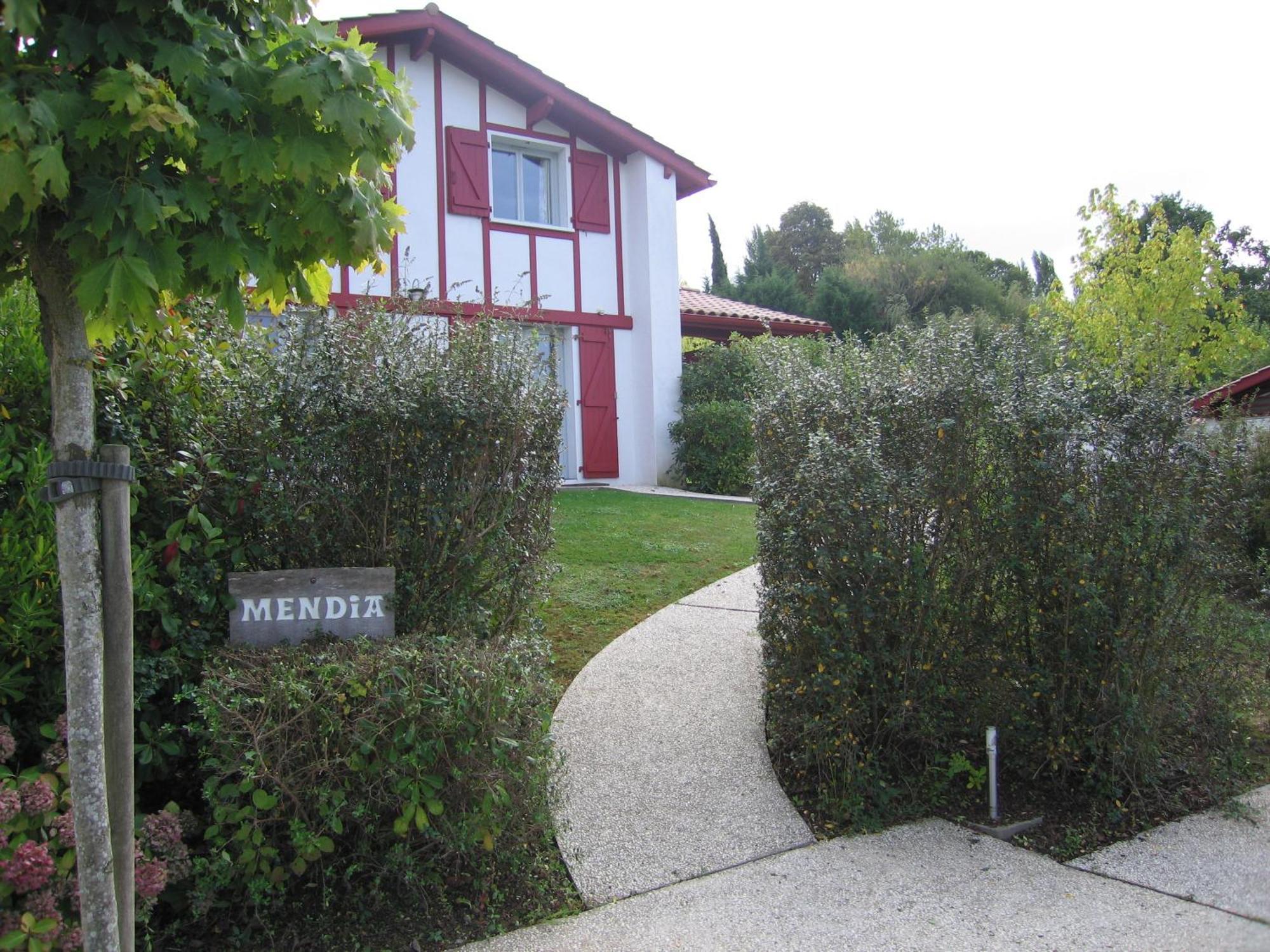 Les Villas D'Harri-Xuria Saint-Pierre-d'Irube Exterior photo